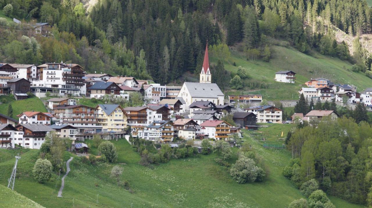 Apart Garni Dorfblick Hotel Kappl  Bagian luar foto